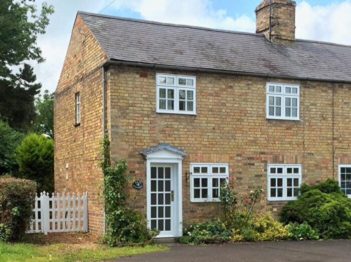 3 Bedroom End Of Terrace House To Rent In Buckden Road, Brampton, PE28