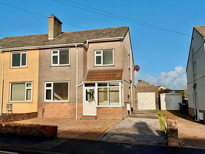 3 Bedroom Semi Detached House For Sale In Carnock Road, Plymouth, PL2