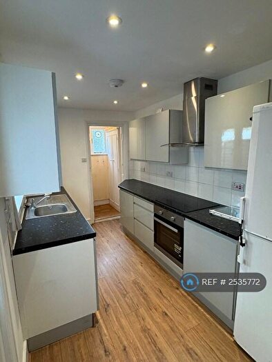 2 Bedroom Terraced House To Rent In Alston Road, Barnet, EN5