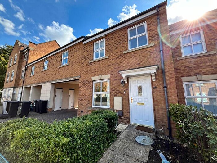 4 Bedroom House To Rent In Lancelot Road, Bristol, BS16