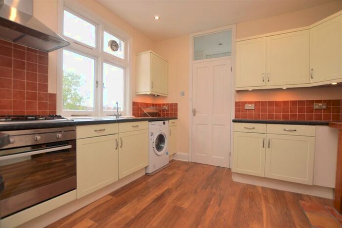 2 Bedroom Flat To Rent In Stembridge Road London, SE20