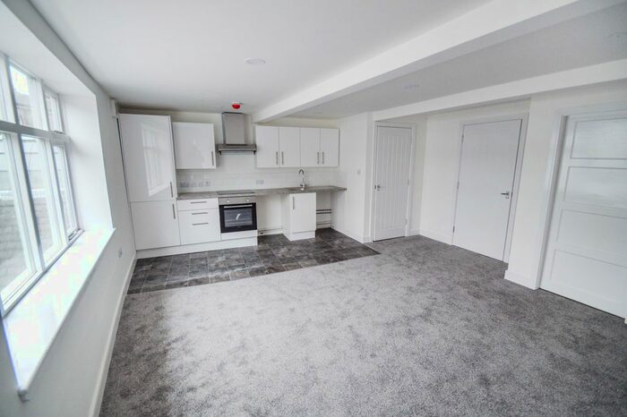 2 Bedroom Flat To Rent In Flat, Silver Street, Hull, HU1