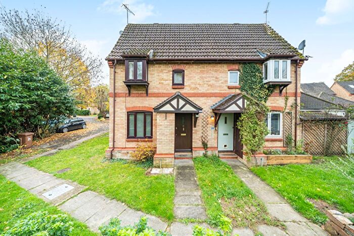 1 Bedroom Semi Detached House For Sale In Guildford, Surrey, GU4