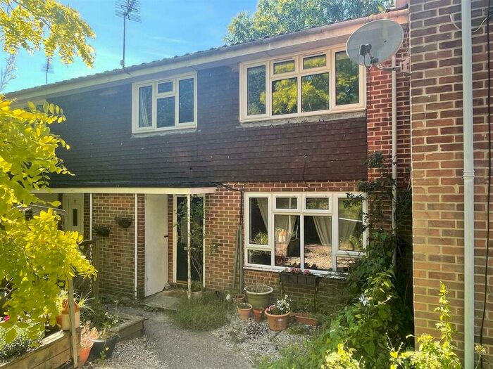 1 Bedroom Maisonette To Rent In Dean Rise, Hurstbourne Tarrant, Andover, SP11