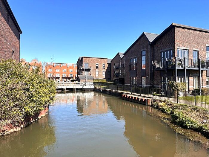 1 Bedroom Flat To Rent In Woking, GU22