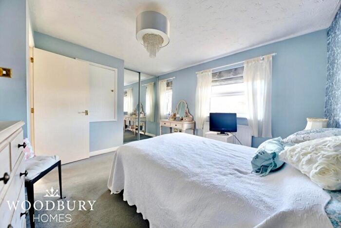 2 Bedroom End Of Terrace House To Rent In Roding Gardens, Loughton, IG10