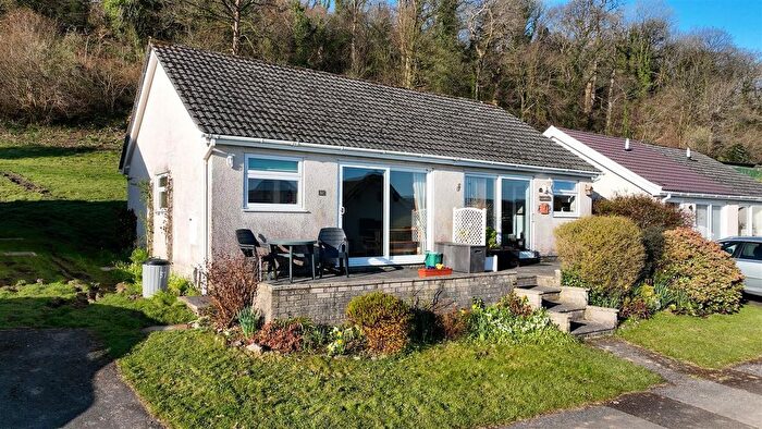 2 Bedroom Semi-Detached Bungalow For Sale In Bayview, Oxwich, Swansea, SA3