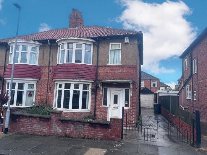 3 Bedroom Semi-detached House For Sale In Westlands Road, Darlington, DL3
