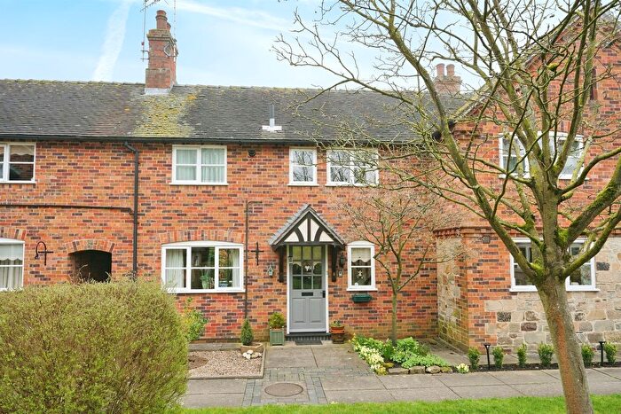 2 Bedroom Mews For Sale In Castle Mews, Melbourne, Derby, DE73