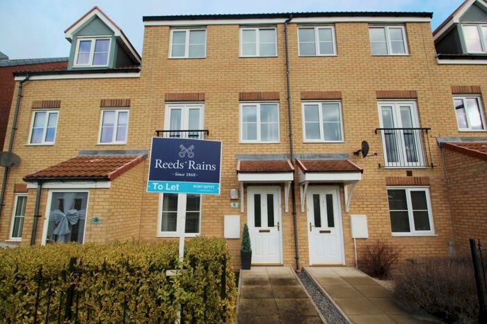 3 Bedroom Terraced House To Rent In Kielder Drive, The Middles, Stanley, Durham, DH9