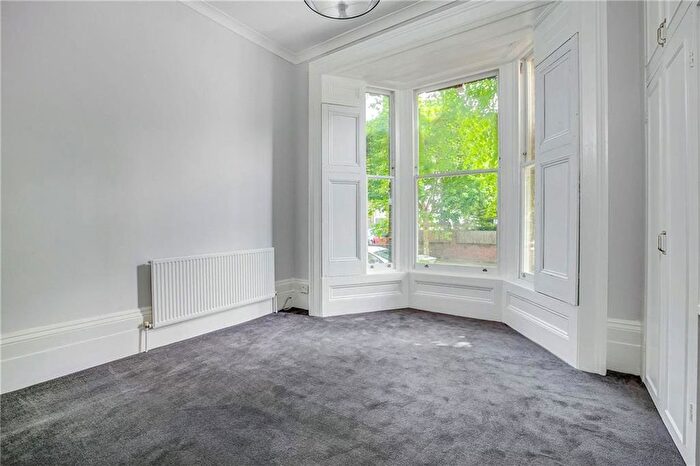 2 Bedroom Flat To Rent In Alfred Road, London, W3