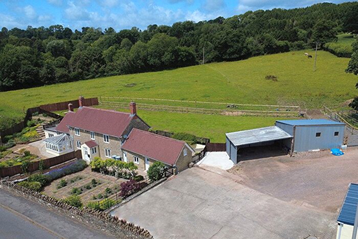 3 Bedroom Detached House For Sale In Bourton, Dorset, SP8