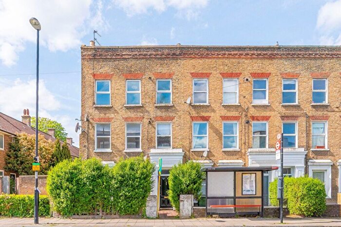 2 Bedroom Flat To Rent In Kent House Road, New Beckenham, London, SE26