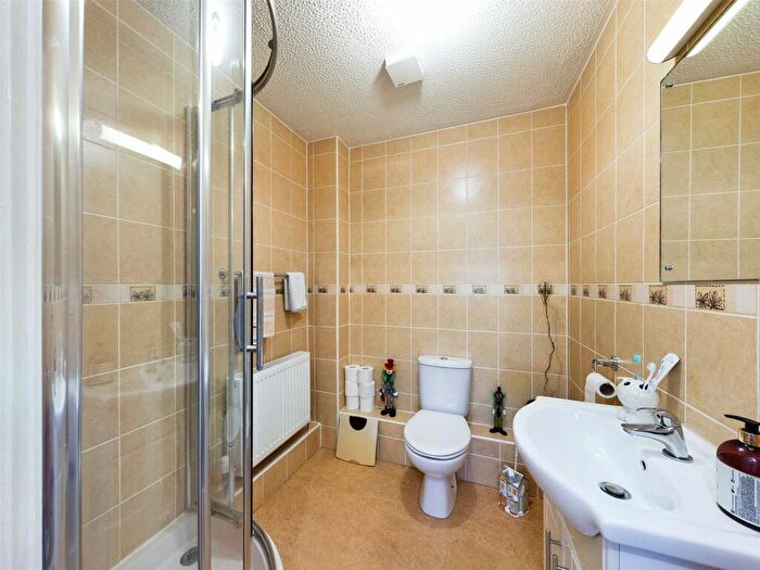 1 Bedroom Bungalow For Sale In Cornfield Drive, Hardwicke, Gloucester, Gloucestershire, GL2
