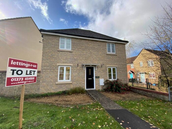 3 Bedroom Detached House To Rent In New Road, Frome, Somerset, BA11