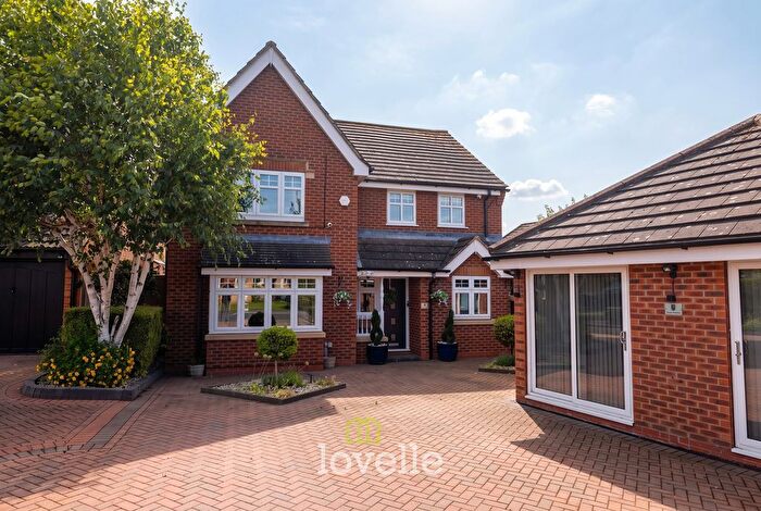4 Bedroom Detached House For Sale In Larkspur Avenue, Healing, DN41