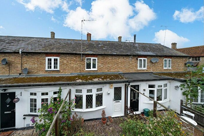 1 Bedroom Terraced House For Sale In Chapel Lane, Ivinghoe Aston, LU7