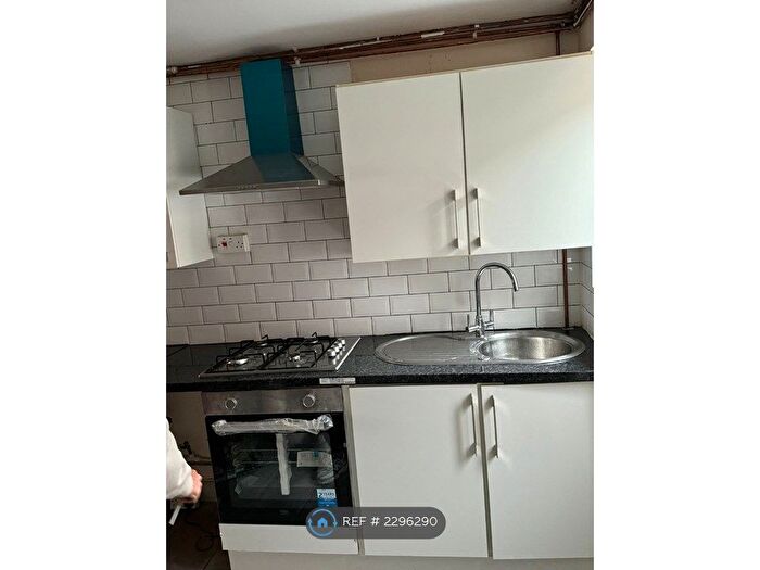 2 Bedroom Terraced House To Rent In Liverpool, Liverpool, L8