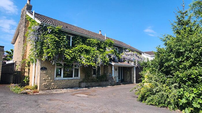 6 Bedroom Detached House For Sale In The Grange, Bratton Road, West Ashton, BA14