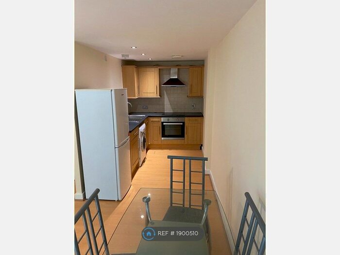 1 Bedroom Flat To Rent In Concord Street, Leeds, LS2