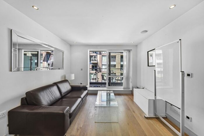 1 Bedroom Flat To Rent In Park Street, Chelsea, SW6