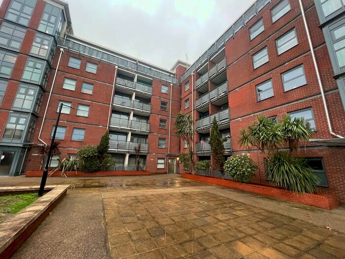 2 Bedroom Flat To Rent In Berber Parade, London, London, SE18