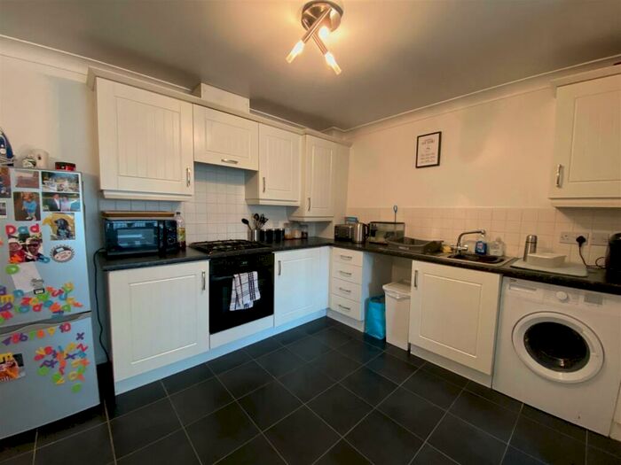 2 Bedroom Apartment To Rent In Lauder Way, Pelaw, Gateshead, NE10