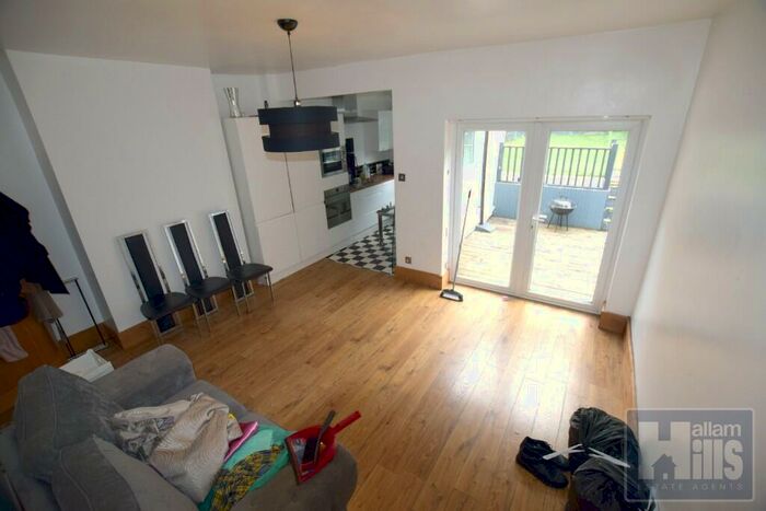 3 Bedroom Terraced House To Rent In Newman Road, Sheffield, S9