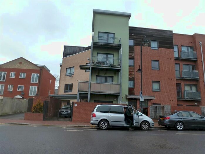 2 Bedroom Flat To Rent In Headstone Drive, Harrow, HA3