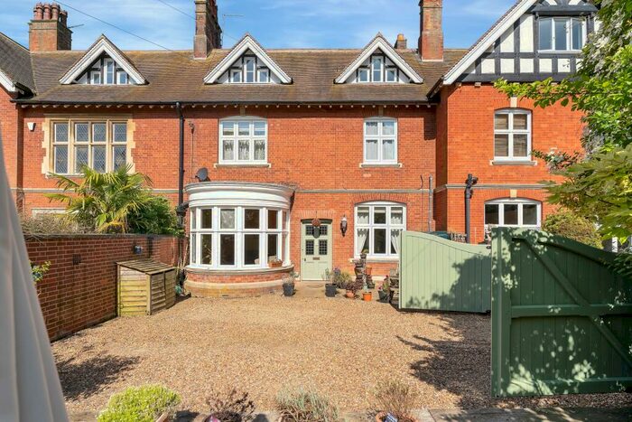 4 Bedroom Character Property For Sale In Main Street, Thorpe Satchville, Melton Mowbray, LE14