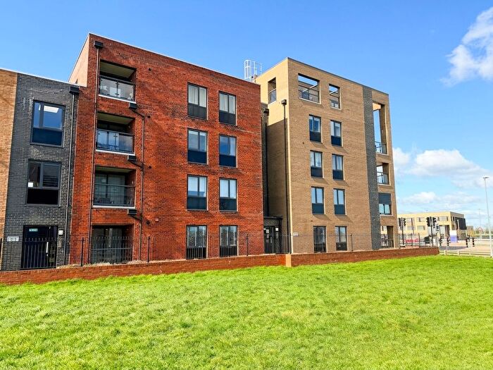 3 Bedroom Flat For Sale In Barrosa Way, Whitehouse, MK8