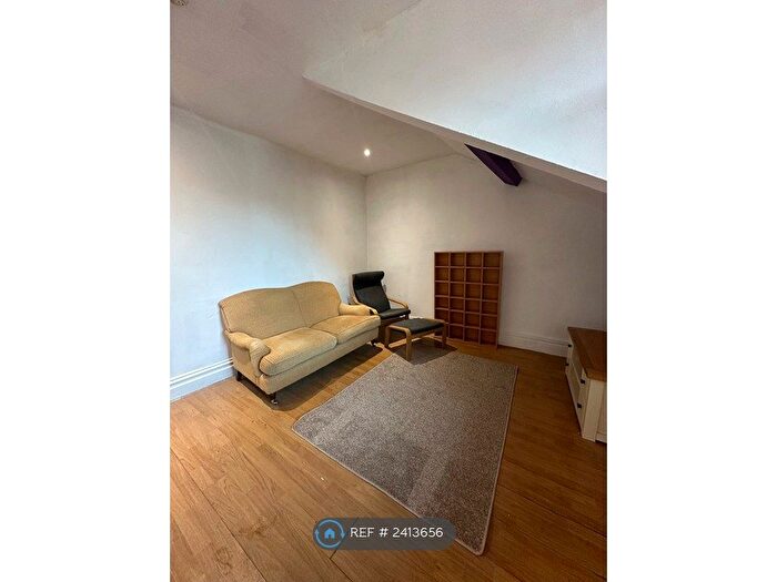 1 Bedroom Flat To Rent In Northbridge Street, Sunderland, SR5