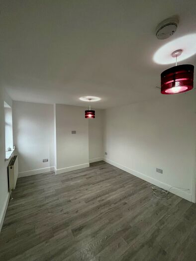 1 Bedroom Flat To Rent In Knaresborough Road, Harrogate, HG2
