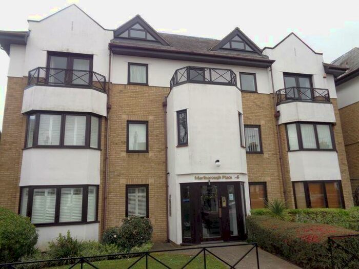 3 Bedroom Flat To Rent In Alexandra Road, Southend-On-Sea, SS1