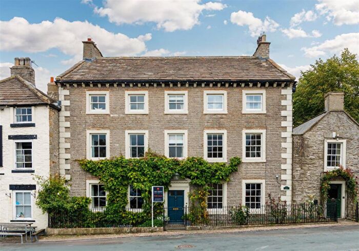 4 Bedroom Semi-Detached House For Sale In Jasmine House, Market Place, Middleham, Leyburn, DL8