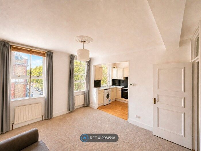 2 Bedroom Flat To Rent In Nevern Square, London, SW5