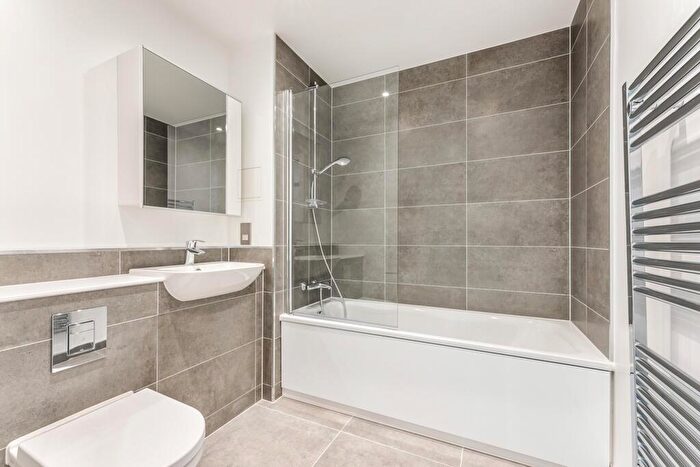 2 Bedroom Apartment To Rent In Nautilus Apartments, Jam Lane, London, E16