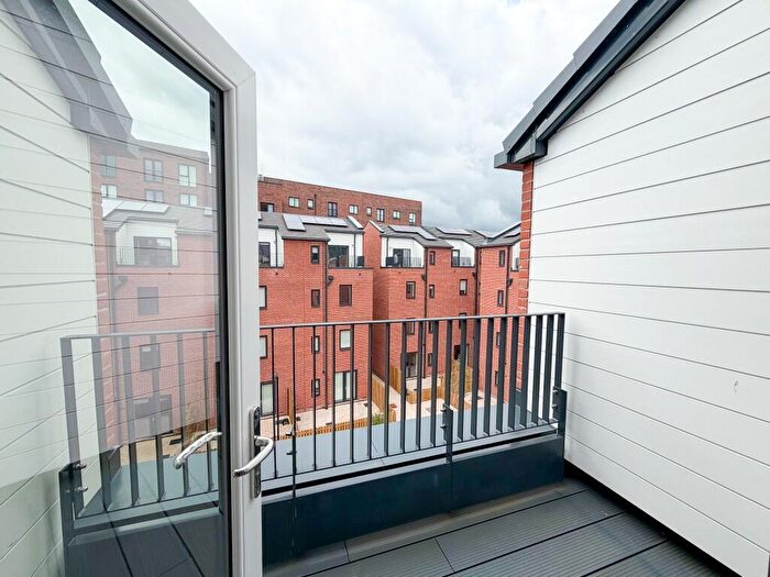 2 Bedroom Duplex To Rent In Central Street, Bolton, Greater Manchester, BL1