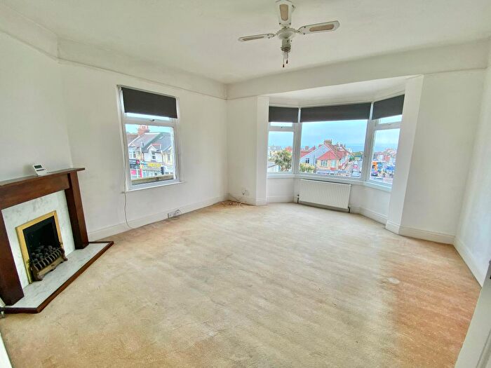 1 Bedroom Flat To Rent In Torquay Road, Paignton, TQ3