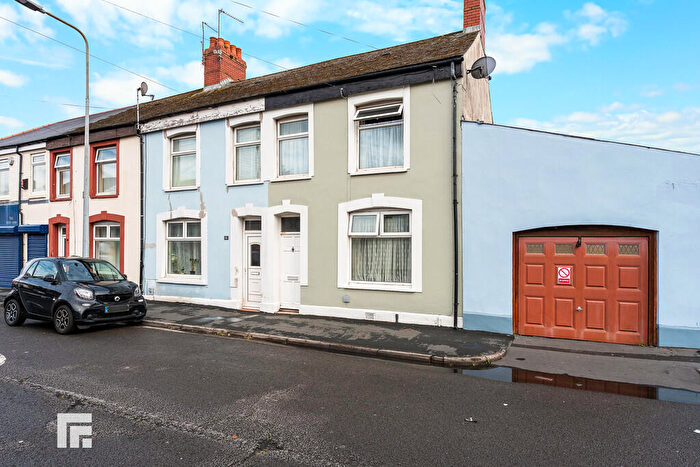2 Bedroom Terraced House For Sale In Holmesdale Street, Grangetown, Cardiff, CF11