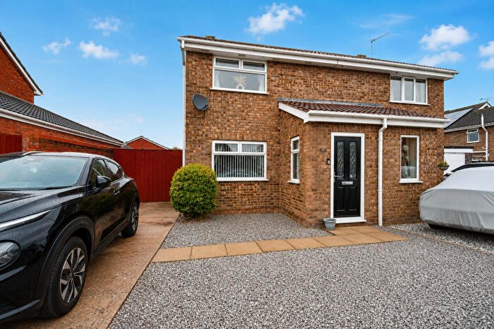 3 Bedroom Semi-Detached House For Sale In Chestnut Avenue, Thorngumbald, HU12