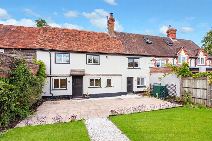 3 Bedroom Terraced House For Sale In Thame Road, Warborough, OX10