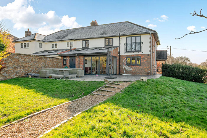 4 Bedroom House For Sale In Foundry Lane, Loosley Row, HP27