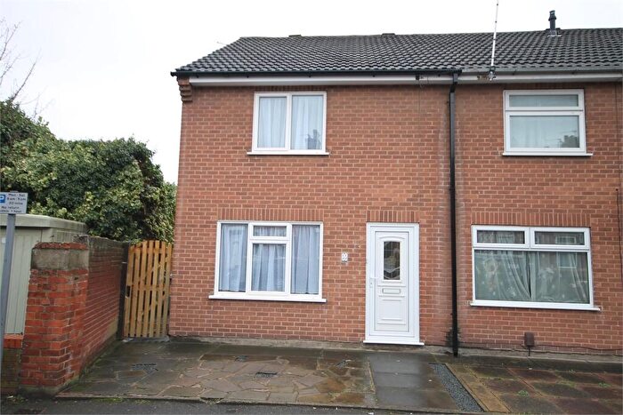 2 Bedroom End Of Terrace House To Rent In Appletongate, Newark, Nottinghamshire., NG24