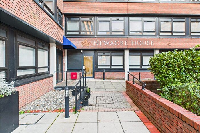 1 Bedroom Apartment To Rent In Wood Street, East Grinstead, West Sussex, RH19
