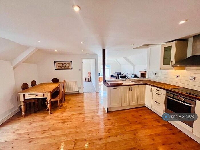 2 Bedroom Flat To Rent In Moor Street, Chepstow, NP16