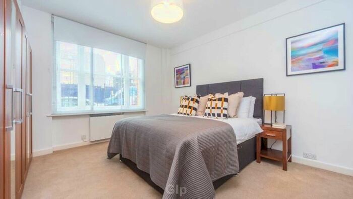 1 Bedroom Flat To Rent In Hill Street, Mayfair, London, W1J