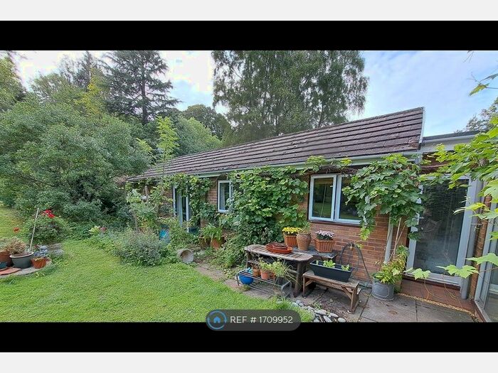 1 Bedroom Bungalow To Rent In Main Road, Winchester, SO21