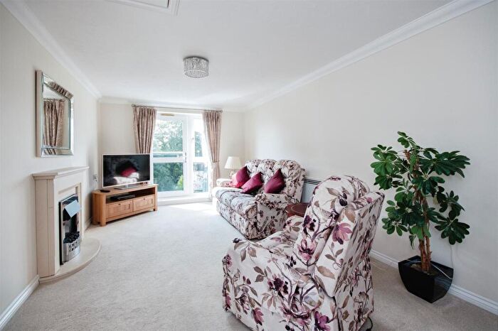1 Bedroom Retirement Property For Sale In Osbourne Lodge, Bournemouth, BH2