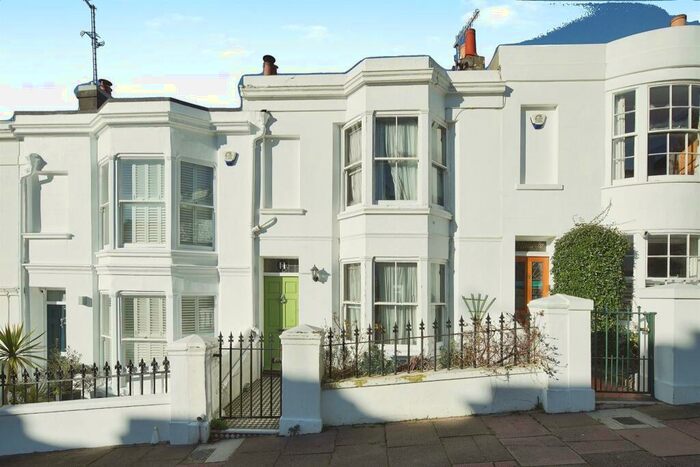 2 Bedroom Terraced House For Sale In Victoria Street, Brighton, BN1